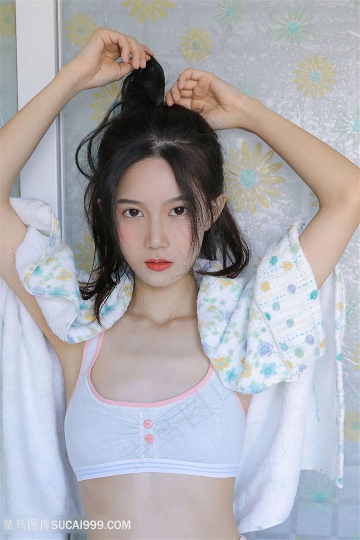 公么的大龟慢慢挺进我的体内